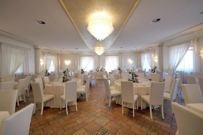 Hotel Relais Madonna Di Campagna Bastia Umbra Exterior foto