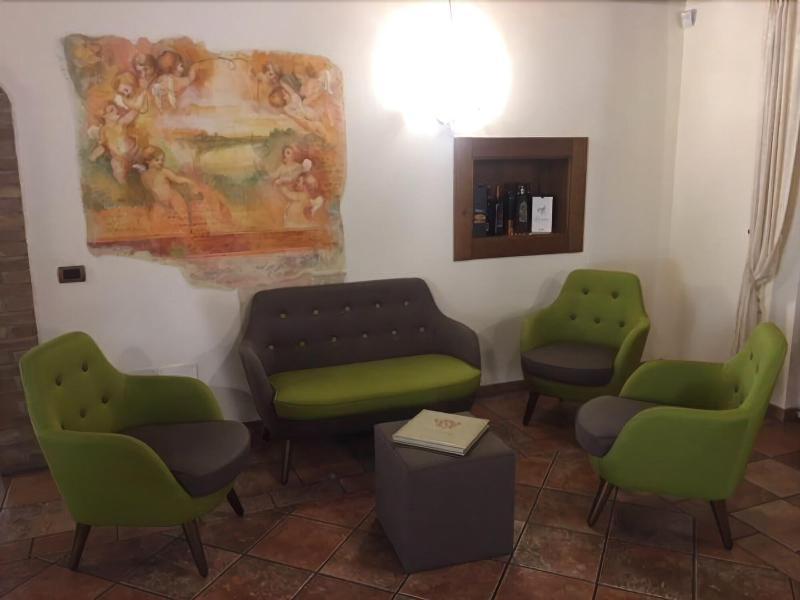 Hotel Relais Madonna Di Campagna Bastia Umbra Exterior foto