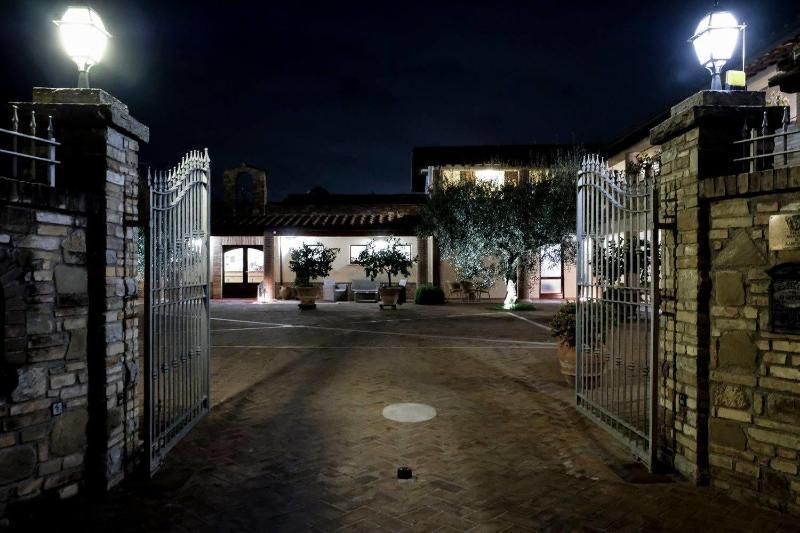 Hotel Relais Madonna Di Campagna Bastia Umbra Exterior foto